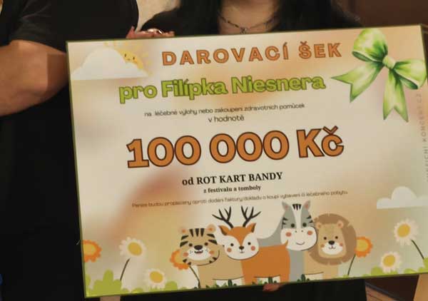 předání šeku 2025 class=